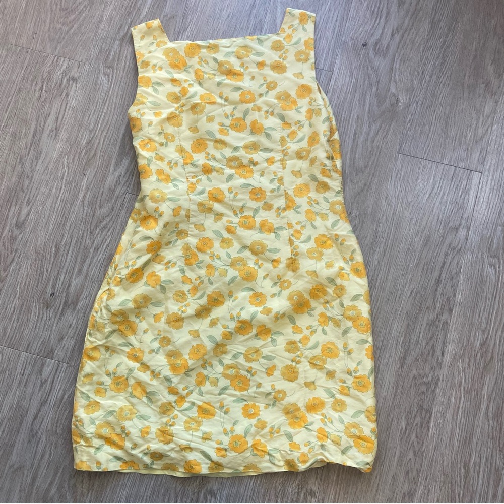 Petite Sophisticate Yellow Floral Midi Dress